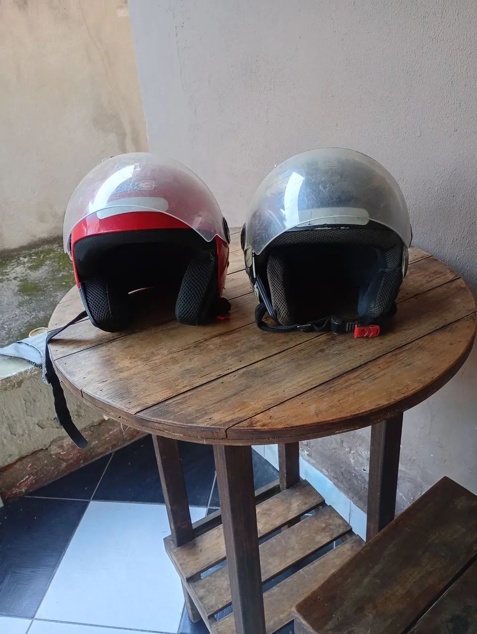Vendo 2 capacetes 70 reais cada . - Foto 2