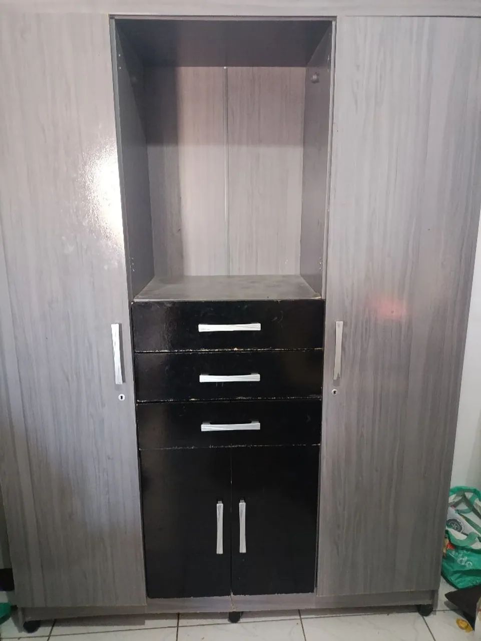 Guarda-roupa 