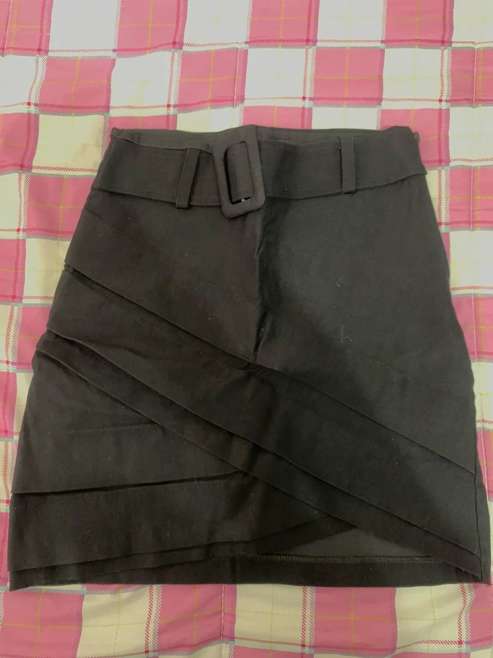 Shorts Saia Preto