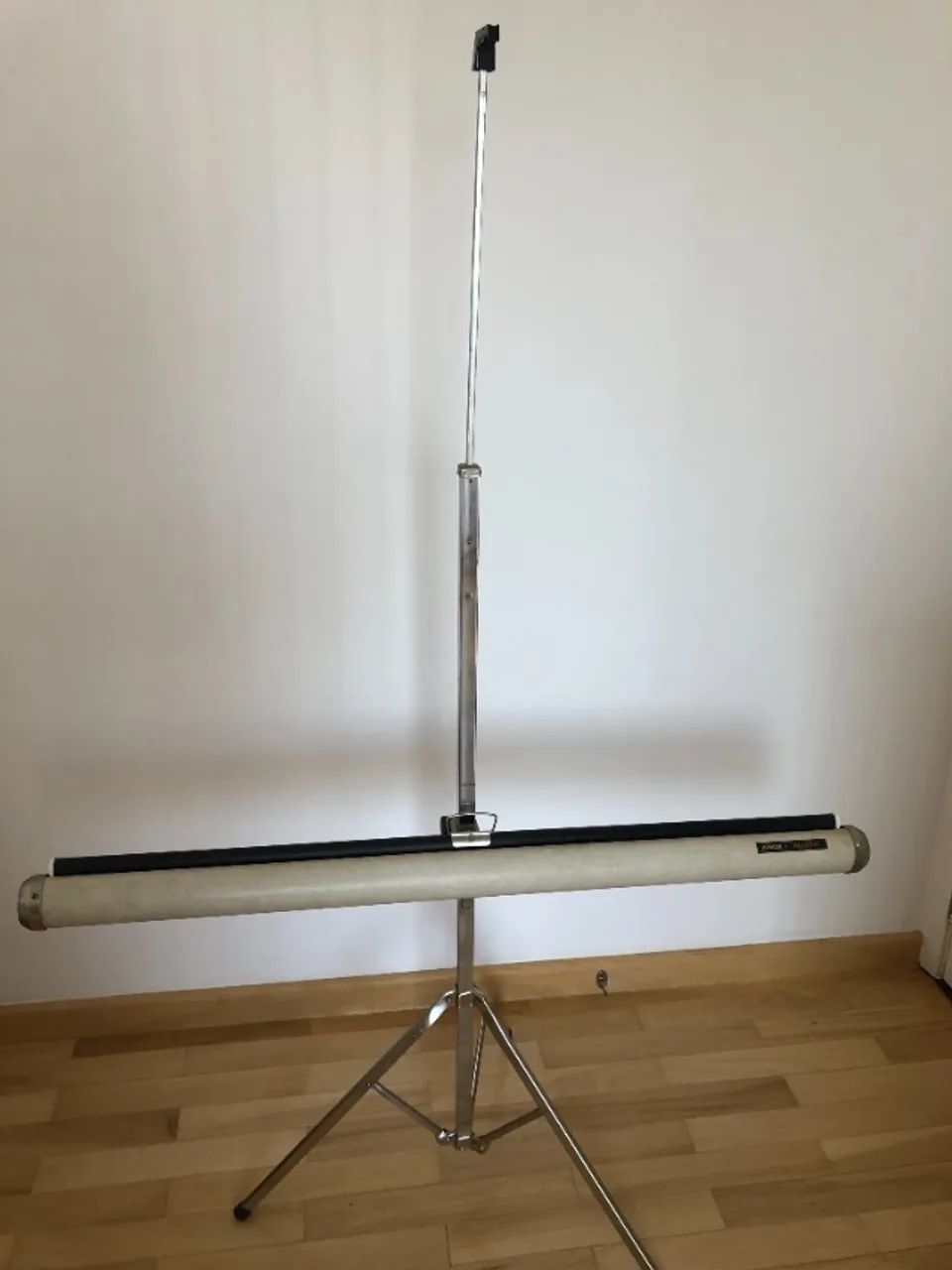 Tela de projeção com tripé - Foto 4