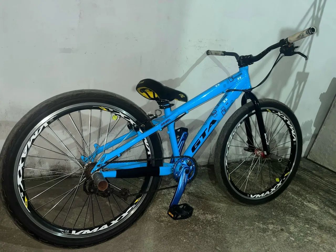 Bicicleta GTA REBEL