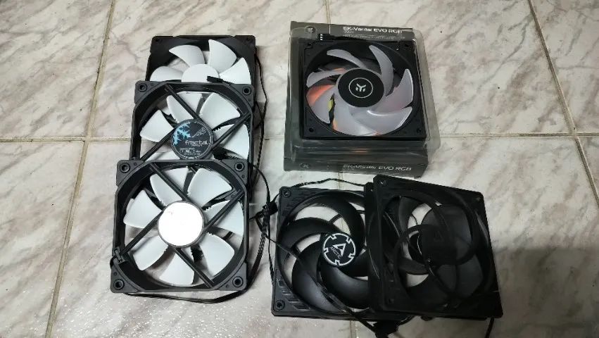 Lote 6 Fan/Cooler EK , Fractal e ArctiCooler