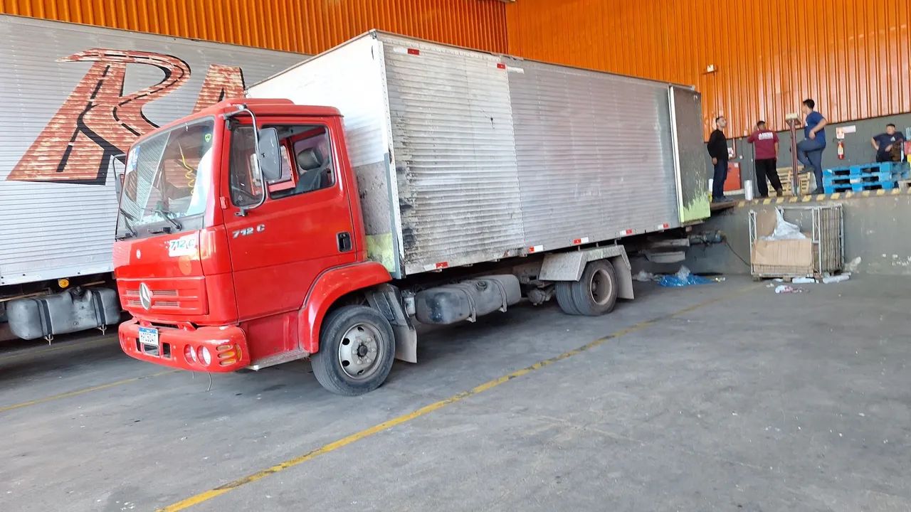 Mb 712C muito boa 