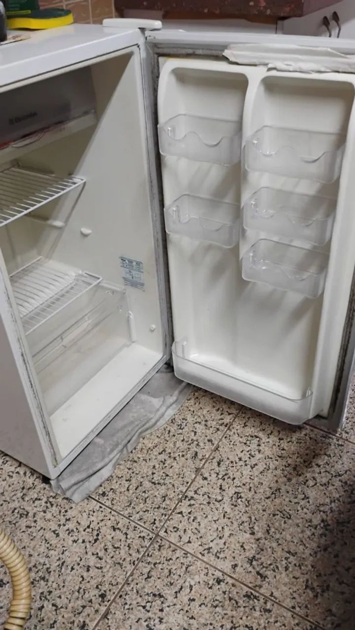 Frigobar Electrolux 120 litros - Foto 2