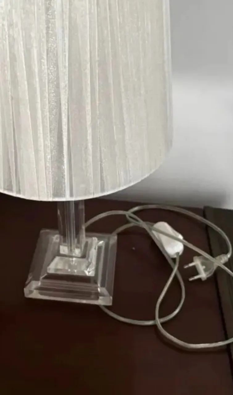 Abajur estilo vintage, com base transparente.  - Foto 2