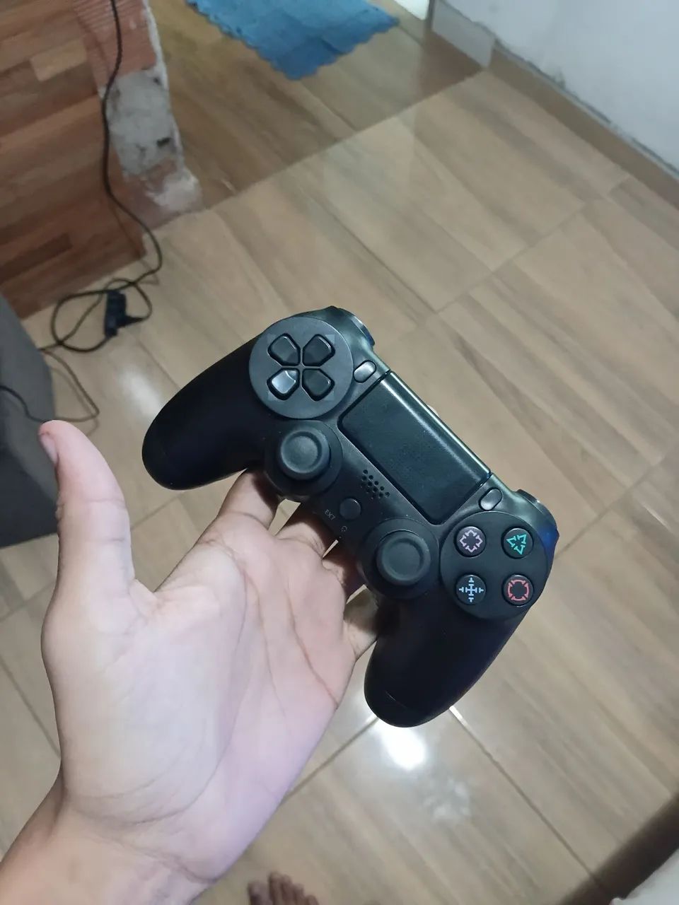 Ps4 ótimo estado. Mais 2 controles e jogos - Foto 5
