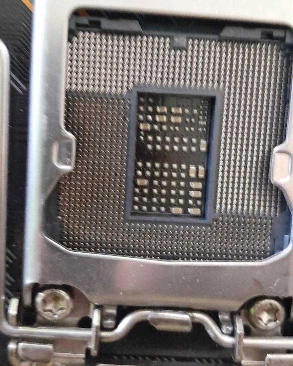 Placa-Mãe - ASUS TUF H310M-PLUS GAMING/BR(c.defeito pino do soquete) - Foto 5