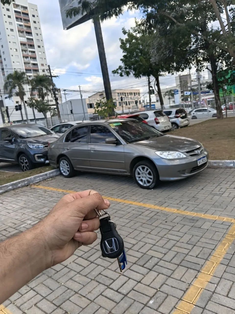 Honda Civic Sedan LX 1.7 16V 115cv Mec. 4P 2004