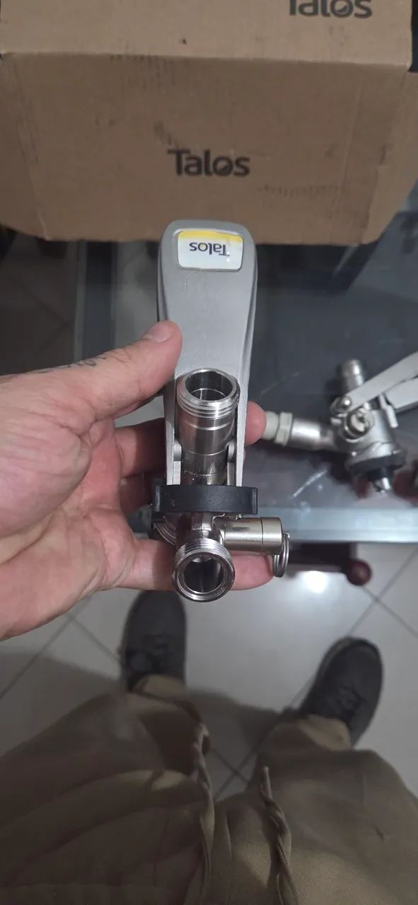 Kit Extração de Chopp - 4 Válvulas Extratoras + Torre com Torneira bocais - Foto 2
