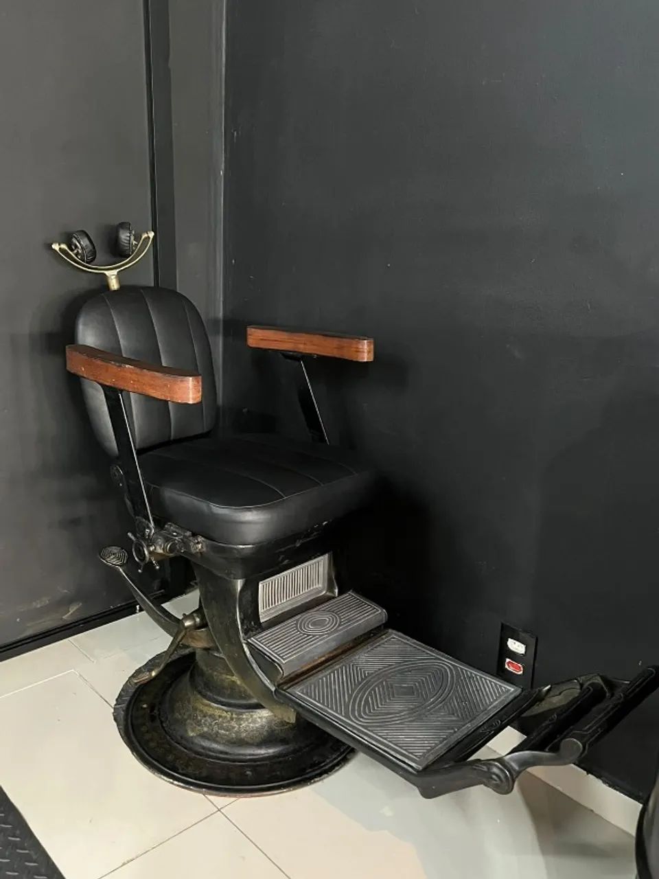 Cadeira de Barbeiro Retrô
