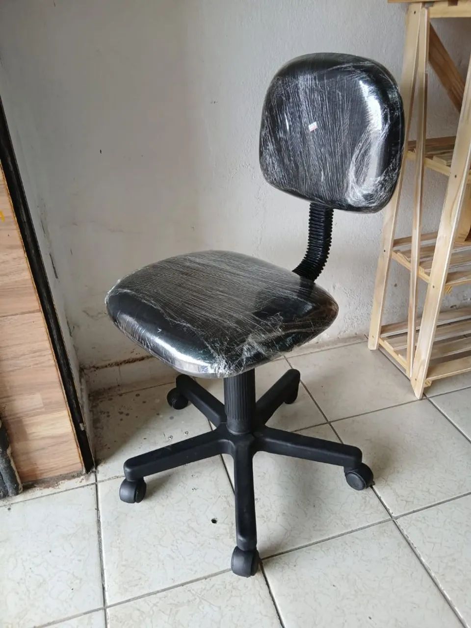  Cadeiras  de escritório  - Foto 2