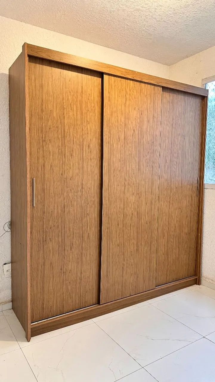 Guarda roupa 3 portas.  - Foto 2