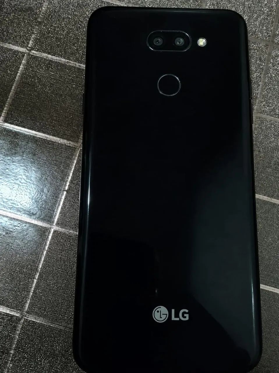 LG k40s