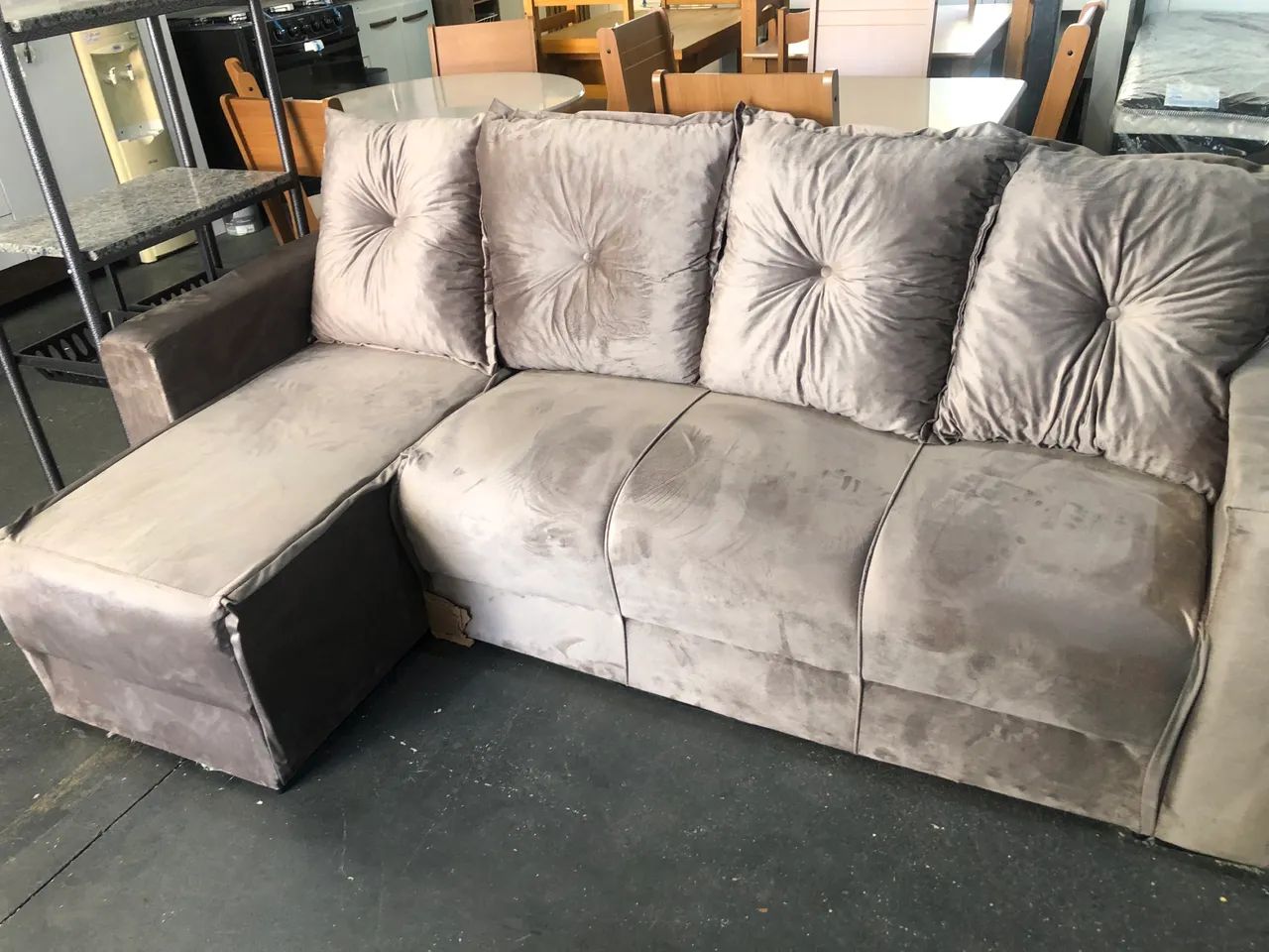 Sofá com chaise / NOVO / ENTREGAMOS  - Foto 4