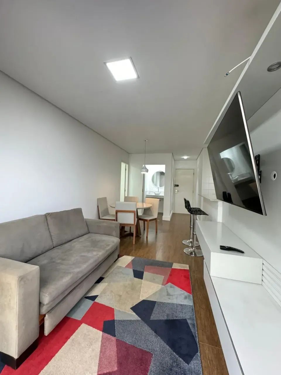 LINDO APTO DE 1 DORM MOBILIADO COM CLOSET - Foto 3