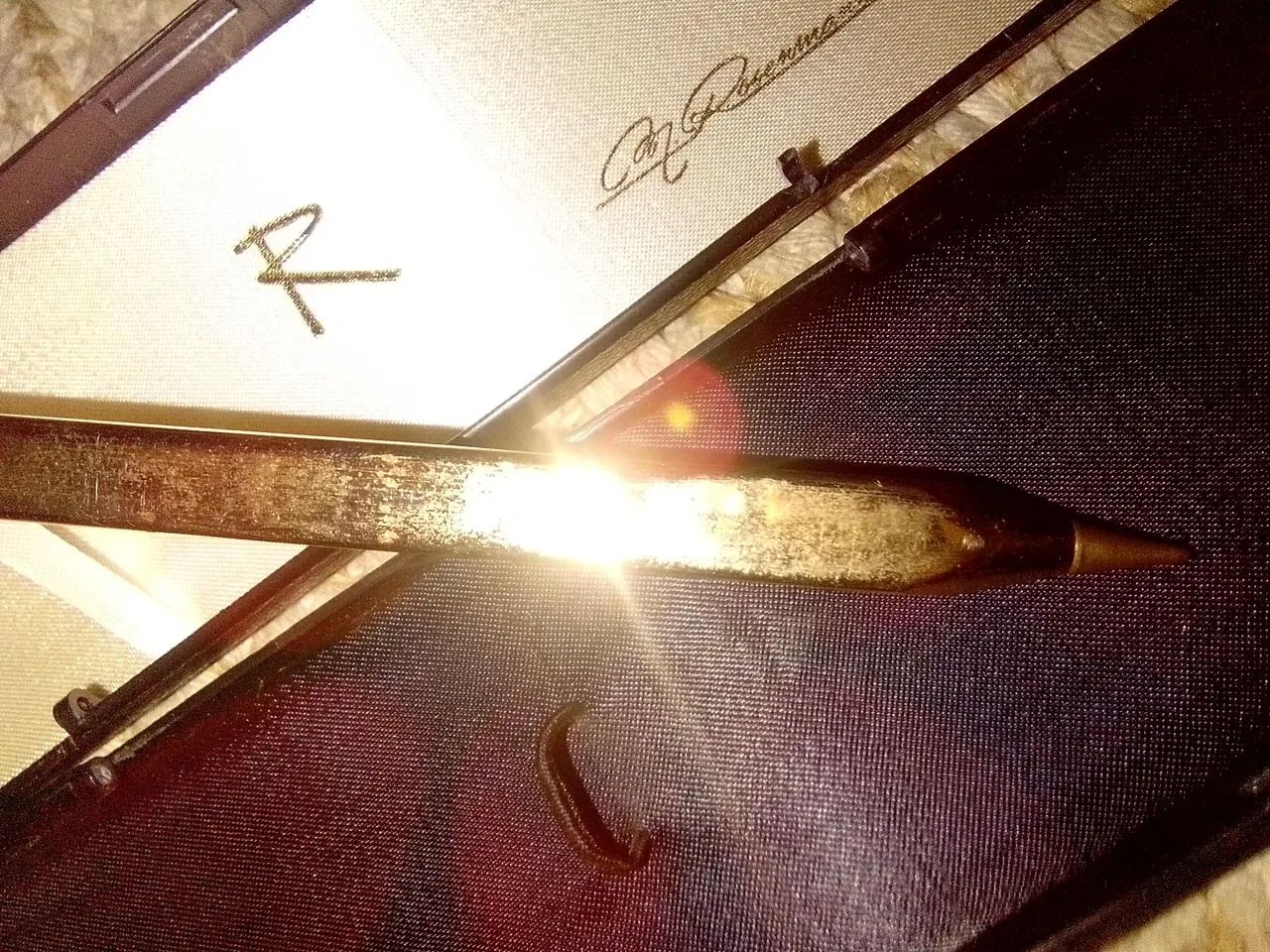 CANETA ESFEROGRÁFICA COM ESTOJO ORIGINAL - Foto 2