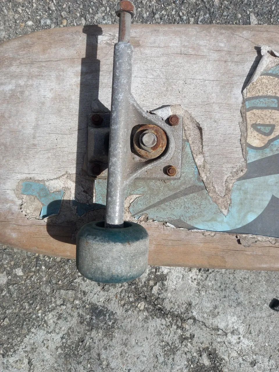 Skate antigo com defeito - Foto 2