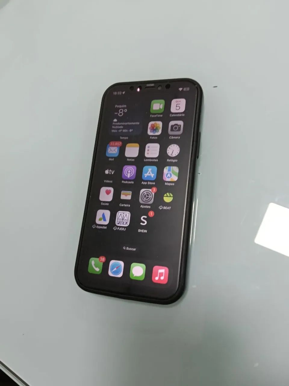 Celular iPhone 12