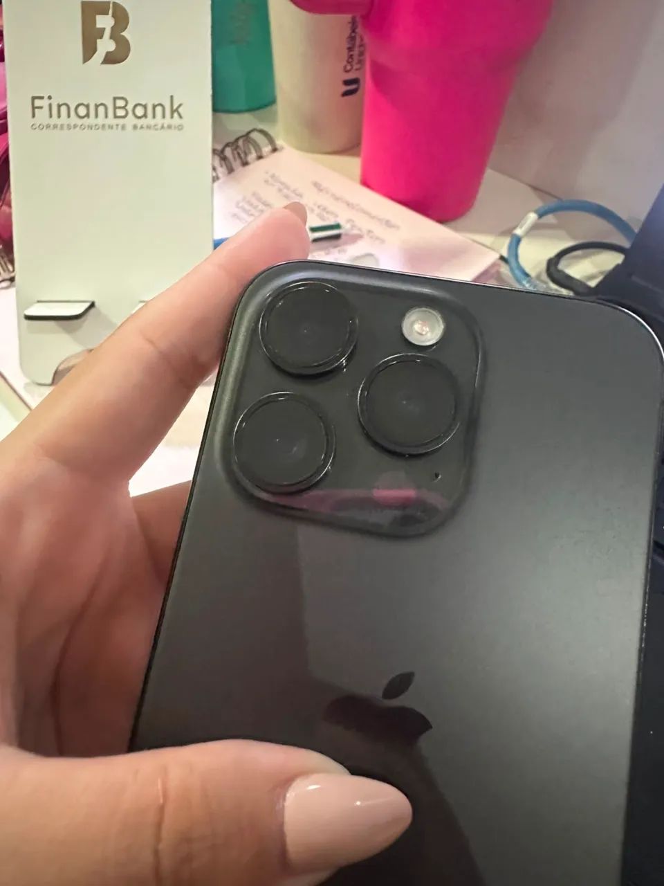 IPHONE 15 PRO  - Foto 5