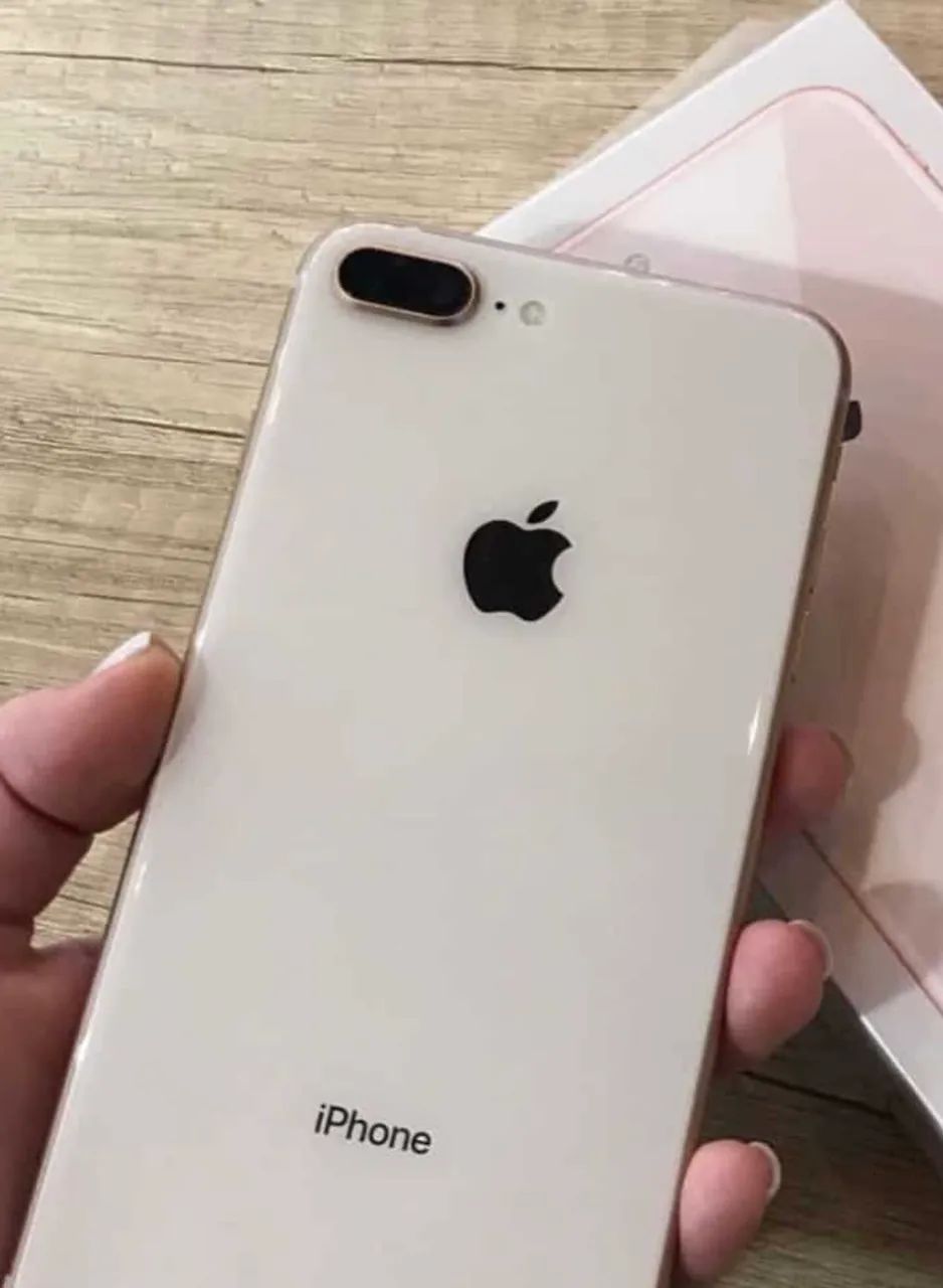iPhone semi novo