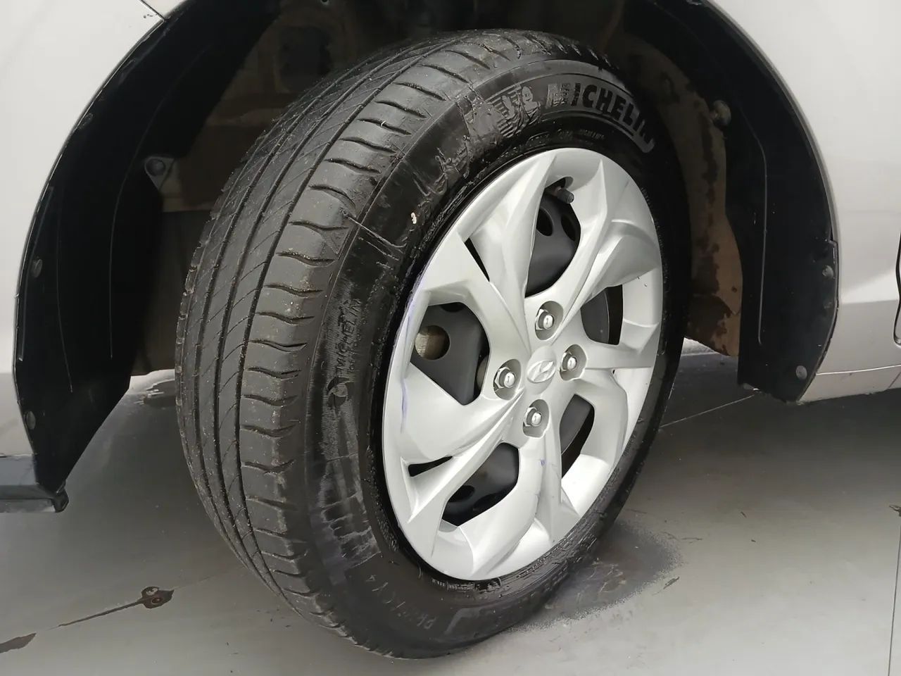 Hyundai HB20S Comfort Plus 1.0 TB Flex 12V Mec., foto 11 de 18