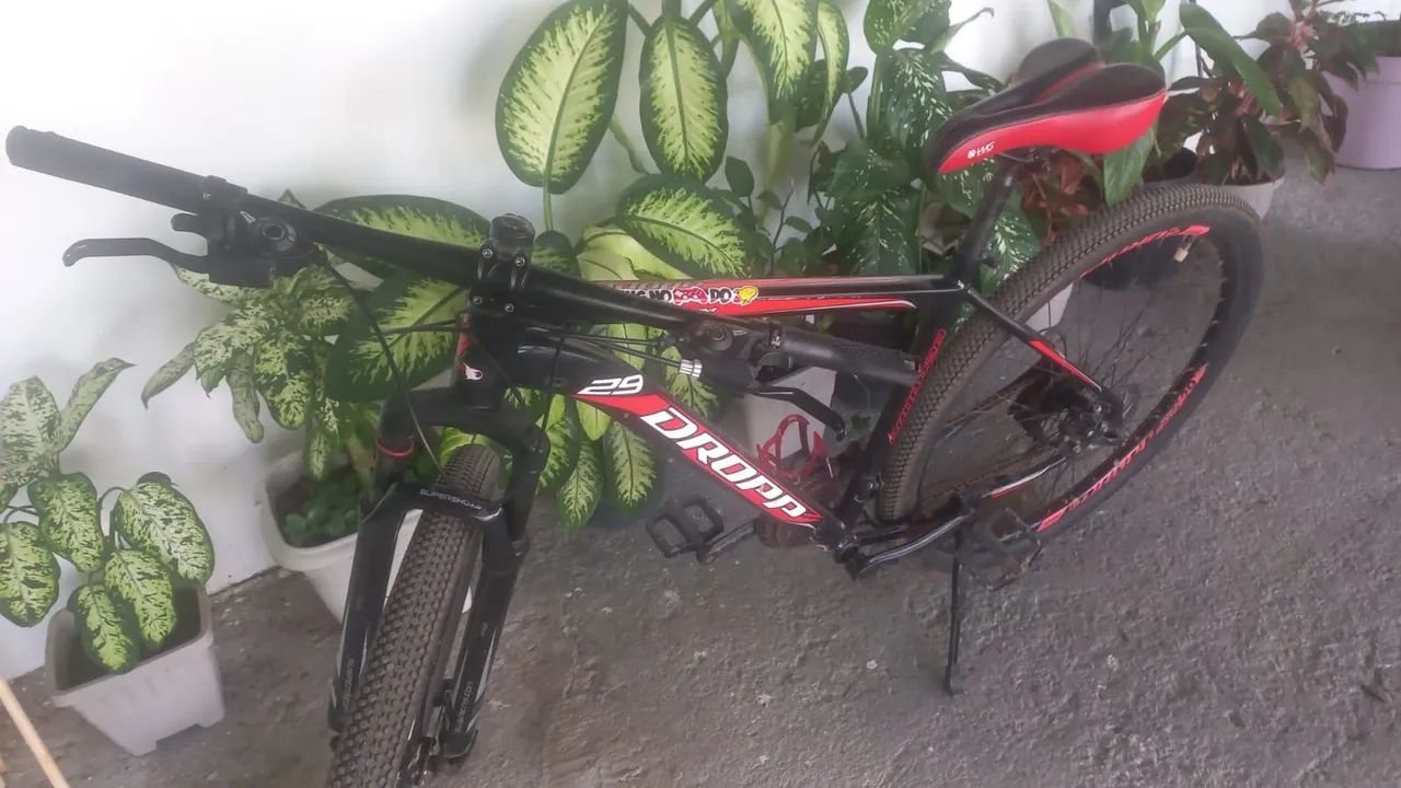 Vende-se uma bicicleta aro 29 21 marchas - Foto 3
