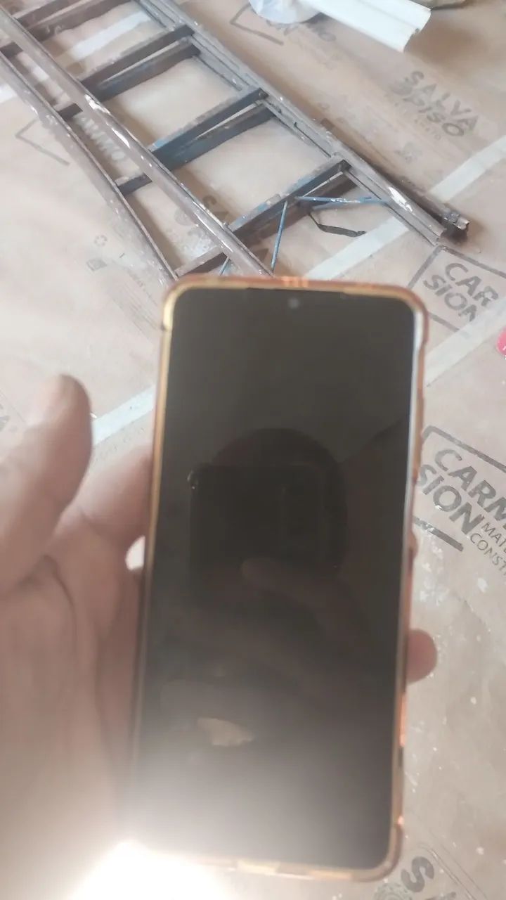 Smartphone Moto e22 128GB(com defeito na tela) 150,00 - Foto 3