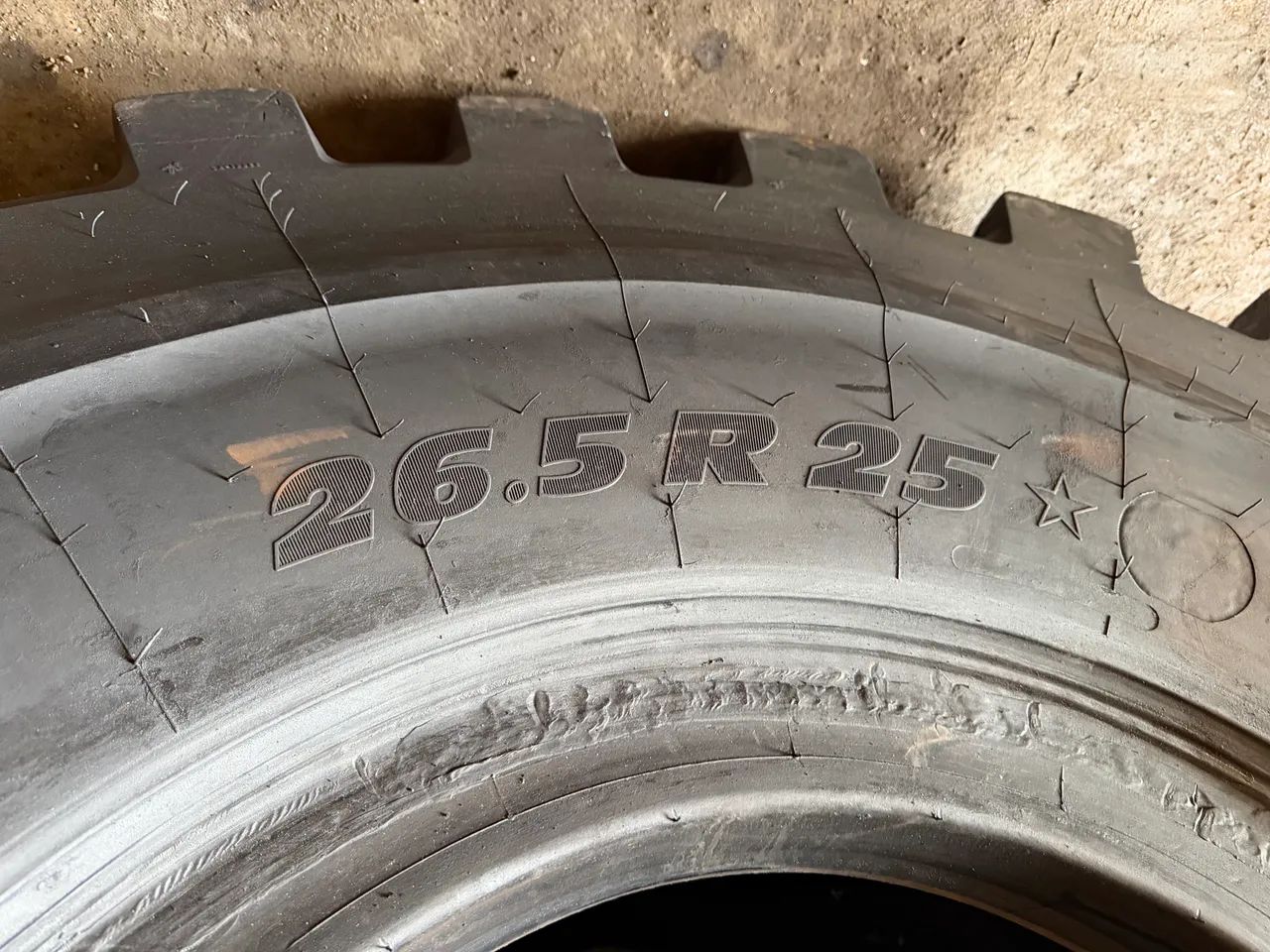 26.5R25 Michelin - Foto 5