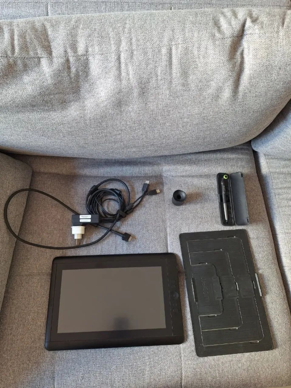 Mesa digitalizadora Wacom Cintq 13HD - Foto 2