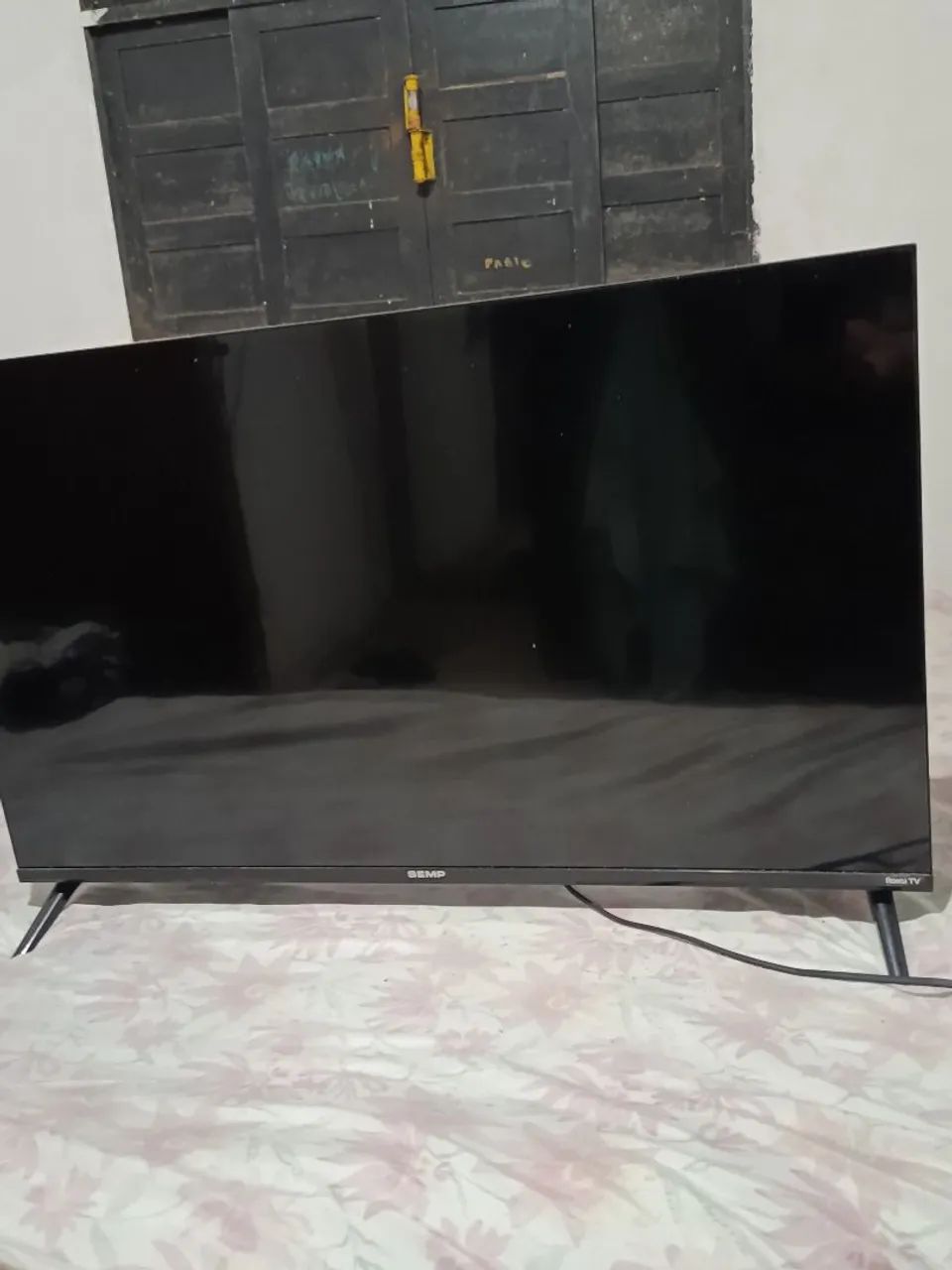 Vende-se Tv Roku Semp 32 polegadas 