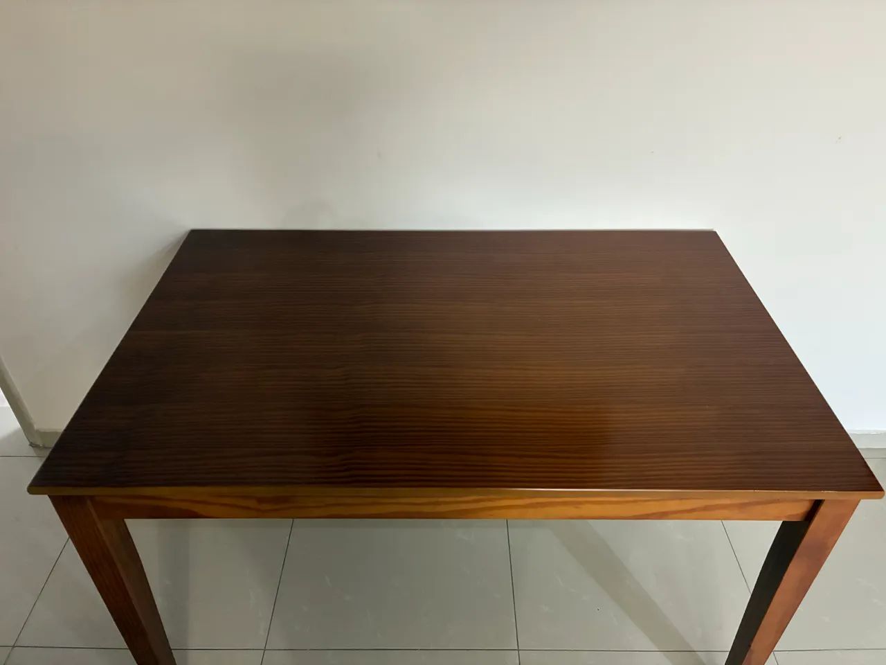 Mesa Tok Stok usada