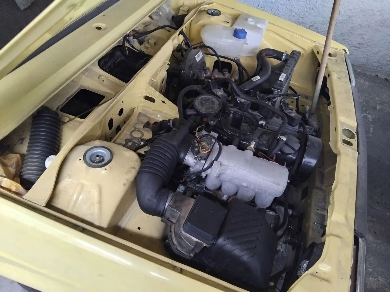 Volkswagen Gol Geração I GTI 2.0 8V 120cv Gasolina Mec. 2P 1992
