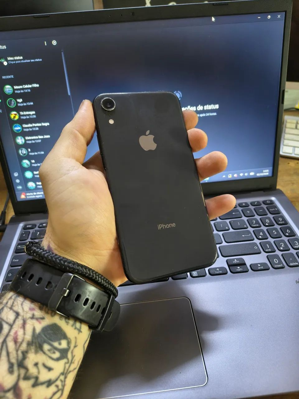 IPHONE XR (CONSERVADO)  - Foto 3