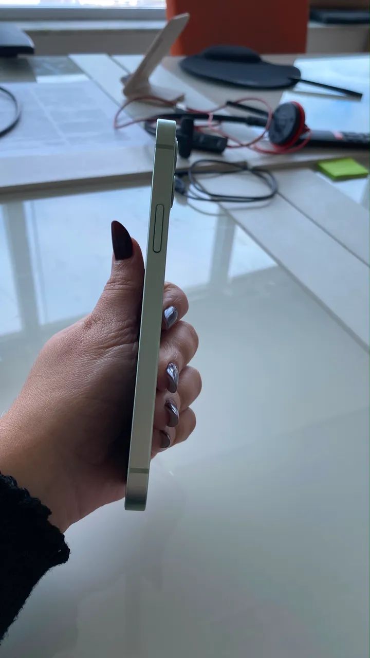 Iphone 12 - Seminovo  - Foto 2