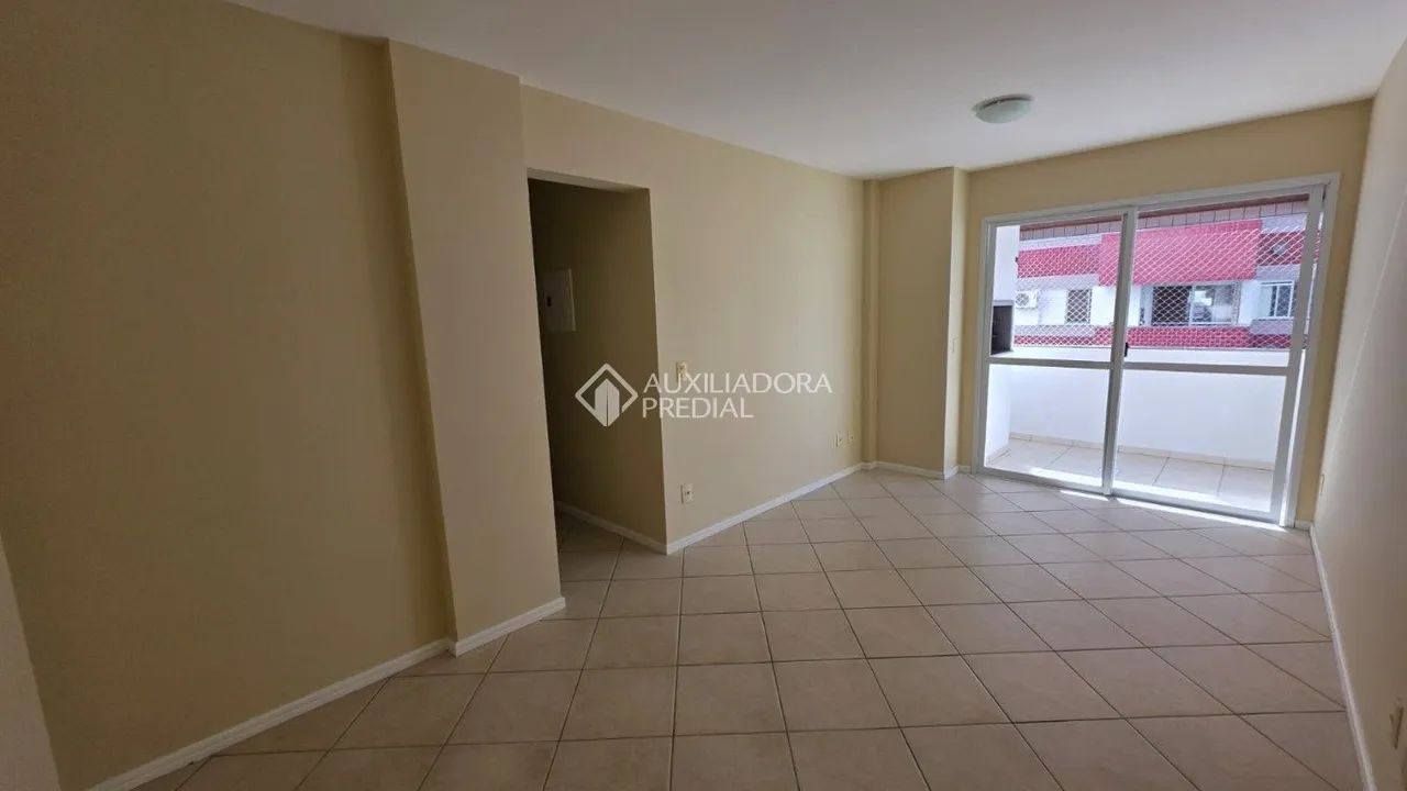 Apartamento à venda no bairro Trindade com 71 m² e 2 dormitórios/quartos.