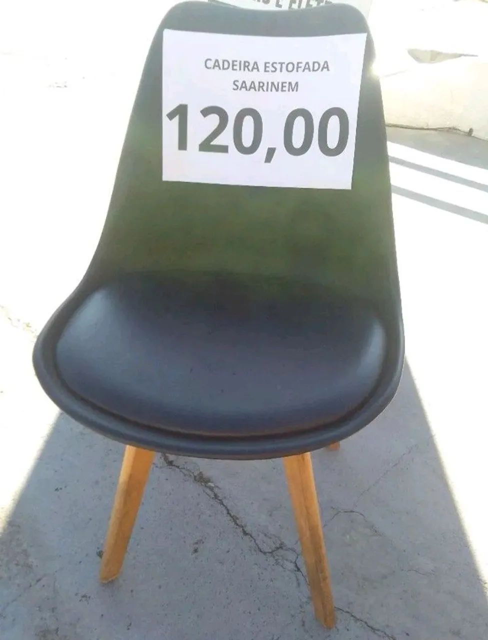 Cadeira estofada 
