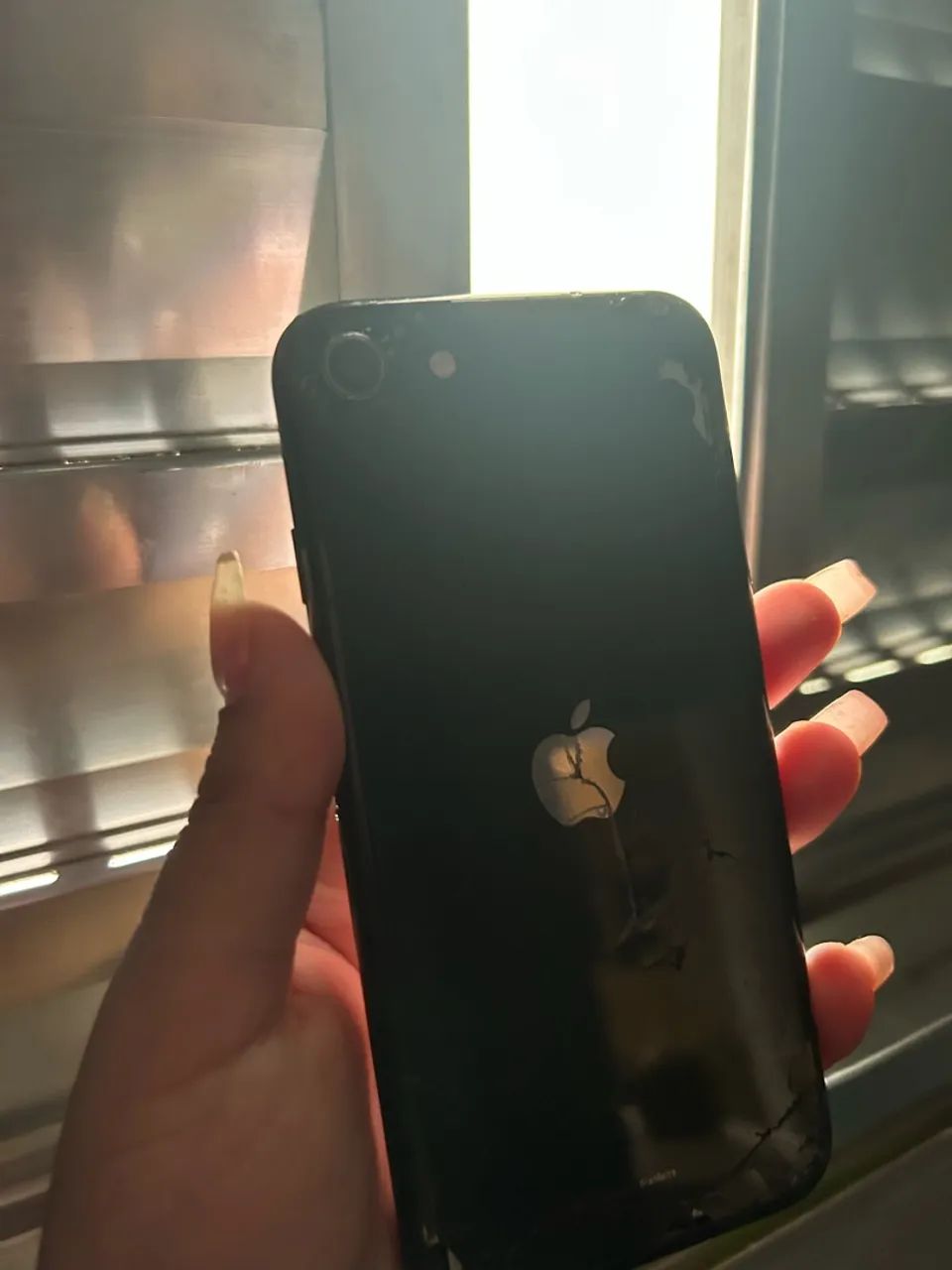 Celular iPhone SE  - Foto 3
