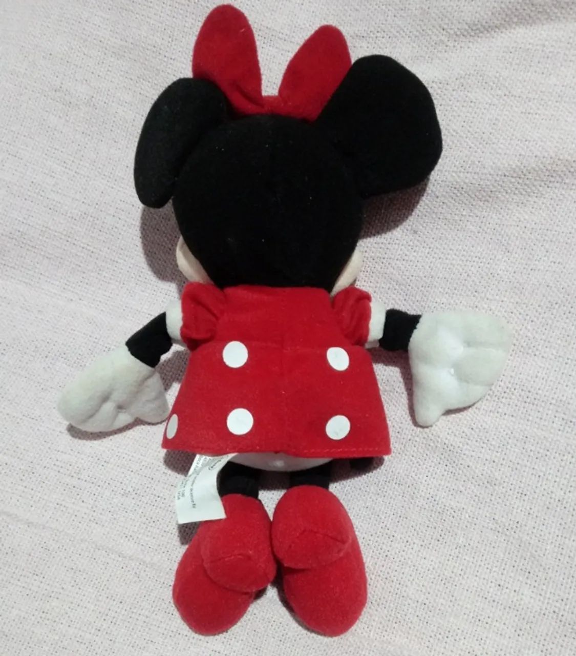 Boneca Pelúcia Minnie Mouse Disney Vestido Vermelho Usada - Foto 5