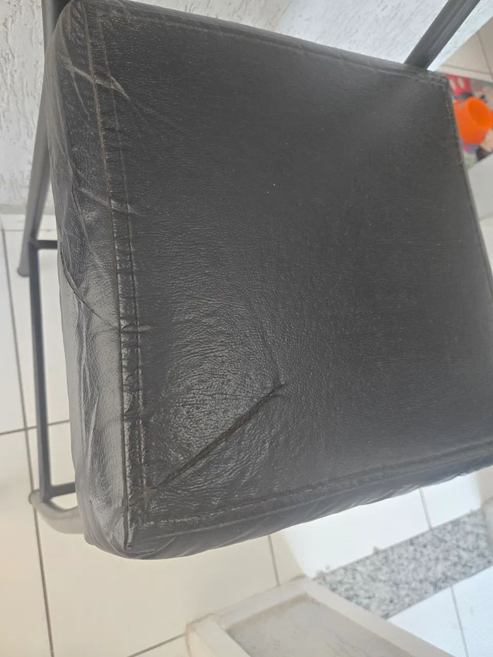 Vendo 2 banquetas - Foto 5