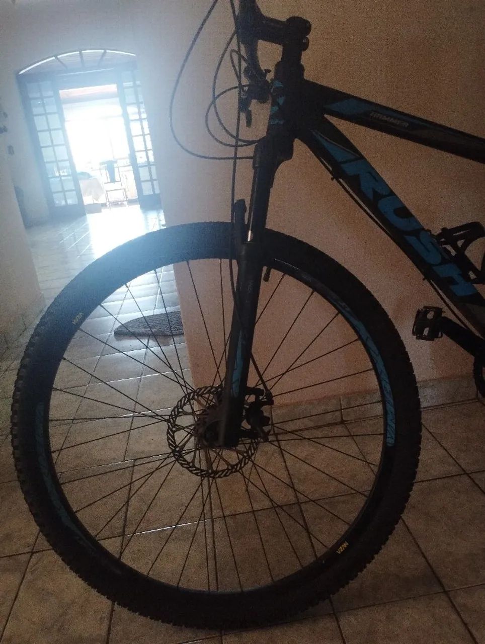 Bicicleta Rush Hammer aro 29 - Foto 2