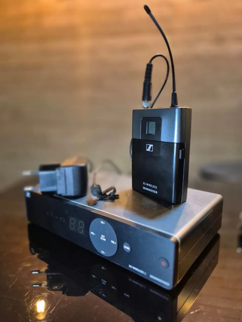 Microfone Sem Fio Sennheiser Lapela Xsw1