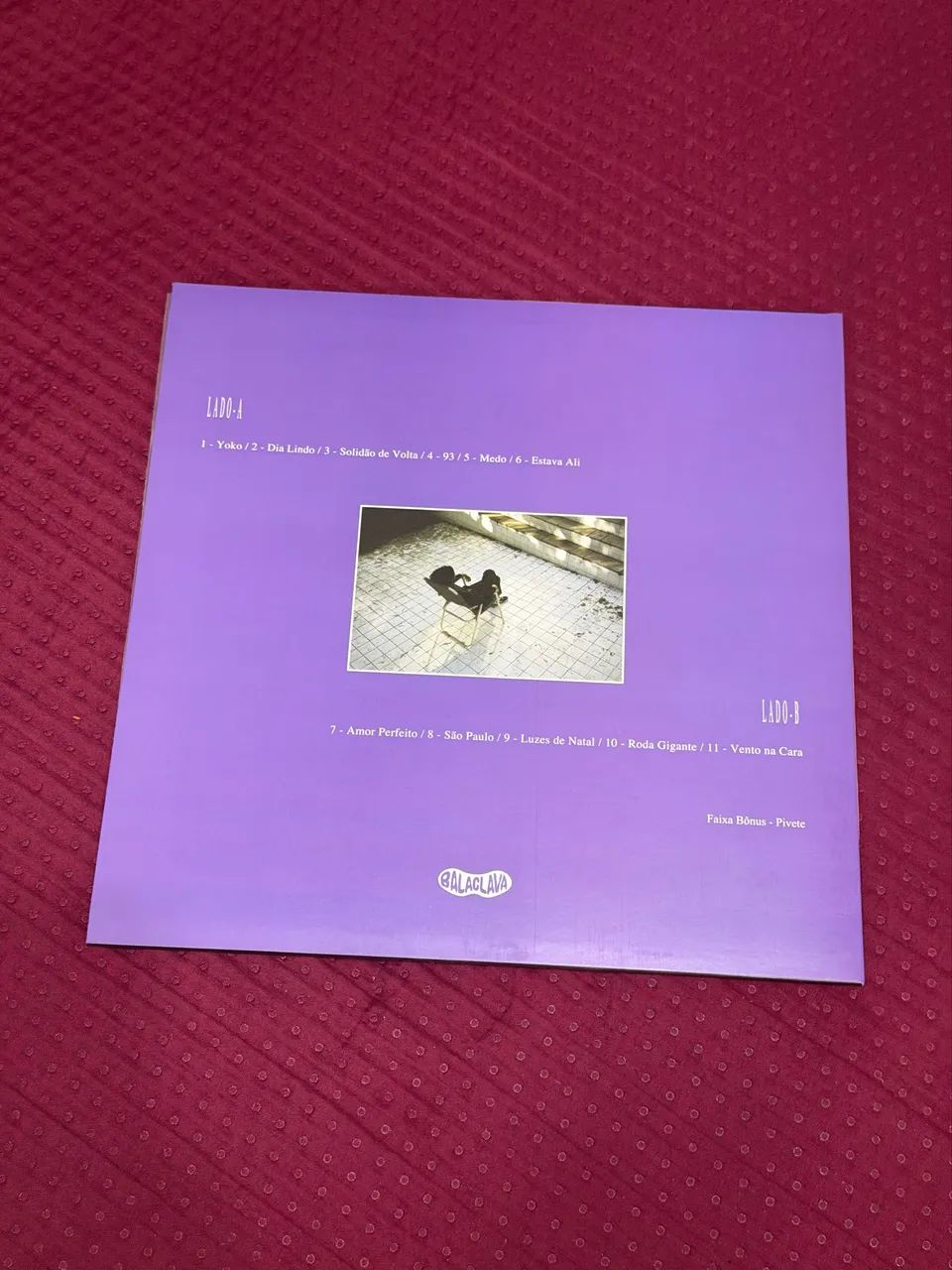 LP Violeta - Terno Rei (Vinil) - Foto 4