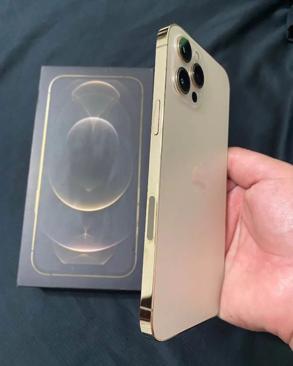 iPhone 12 Pro Max gold completo - Celulares e Smartphones