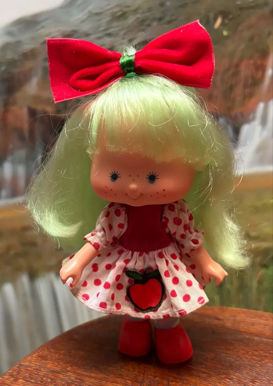 Boneca moranguinho Macazinha 