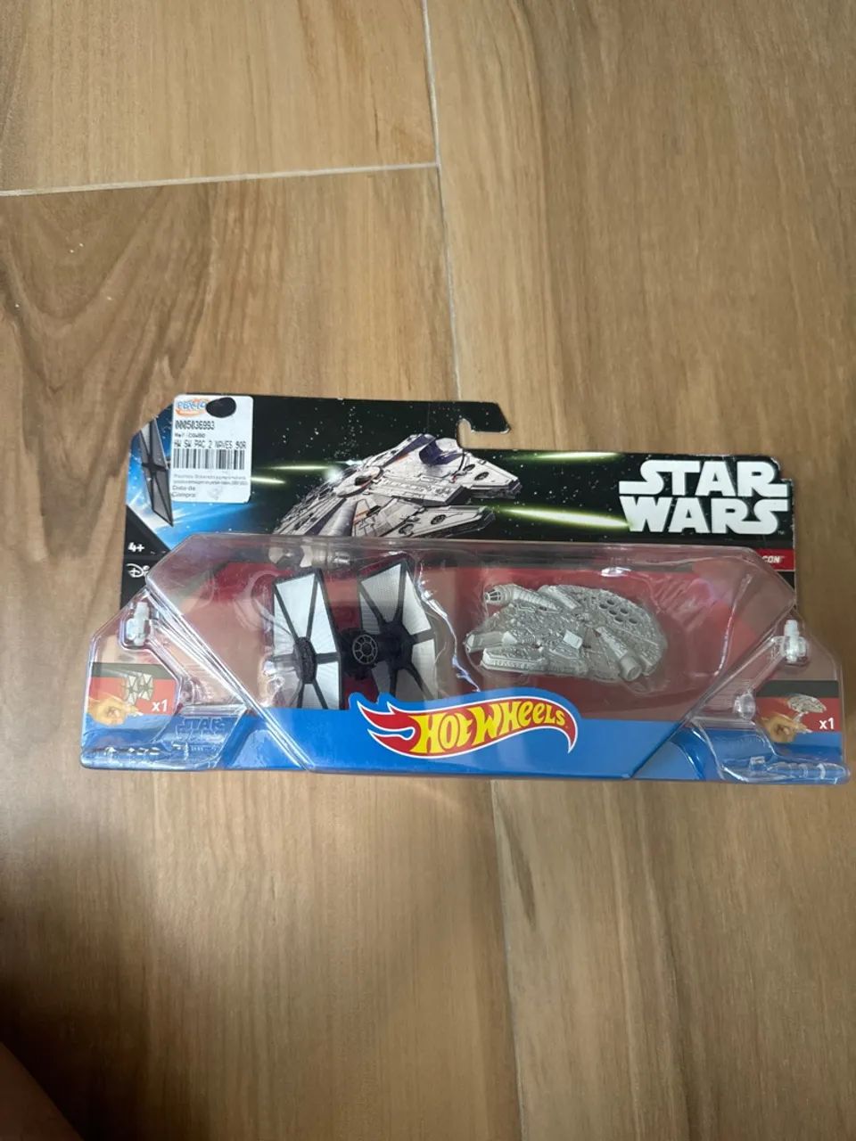 Hot wheels Duo pack nave Star Wars the fighter vs millenium falcon