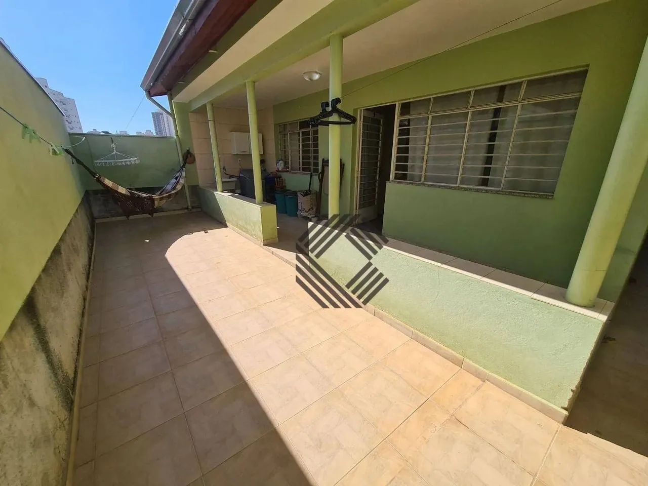 Está procurando um imóvel próximo a uma área comercial e residencial? Temos a oportunidade