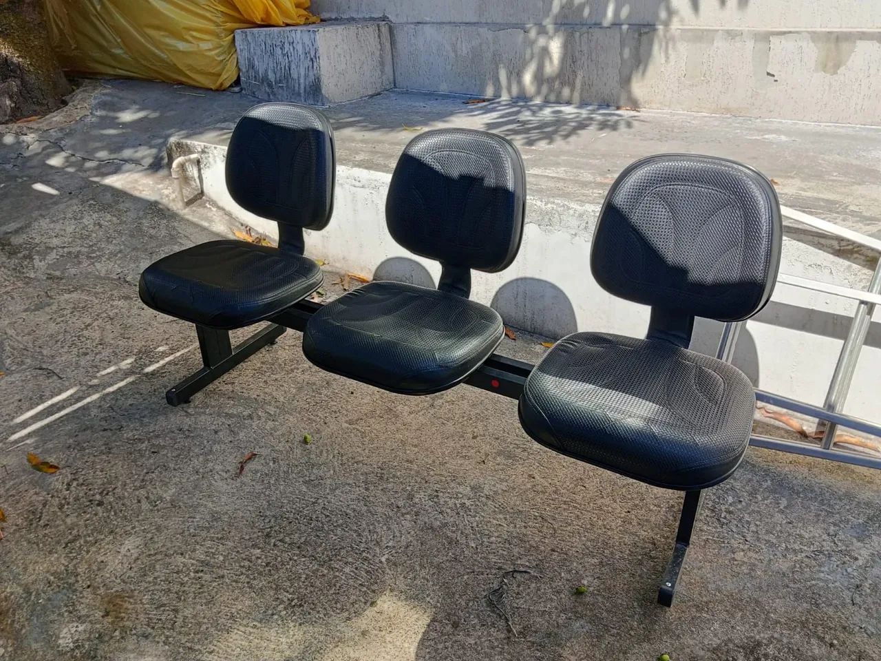 Conjunto de Longarinas 2 e 3 Lugares e maçã de atendimento.  - Foto 2