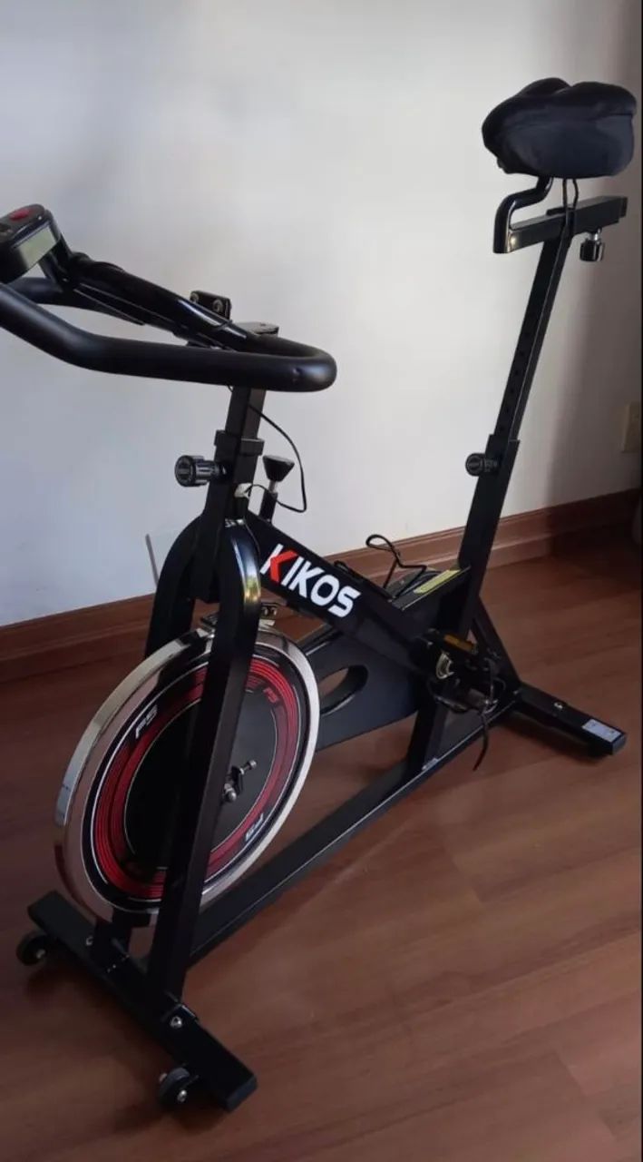 Bicicleta Ergométrica Spinning Kikos F5i - Academia e Exercícios ...