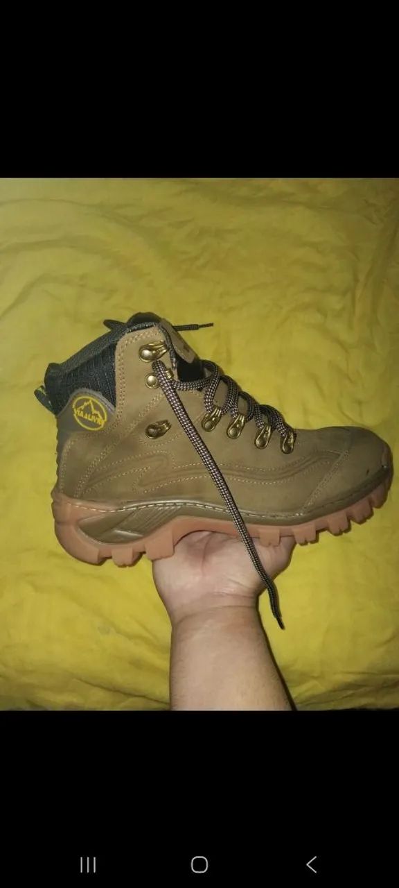 bota  - Foto 4