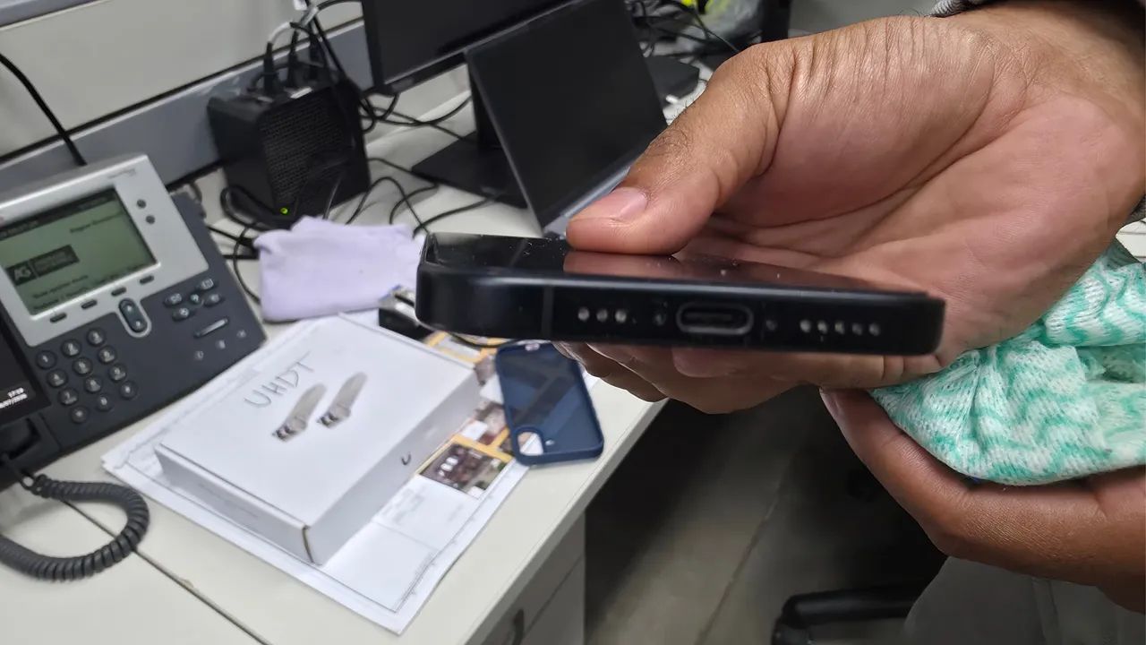 iPhone 16  - Foto 5